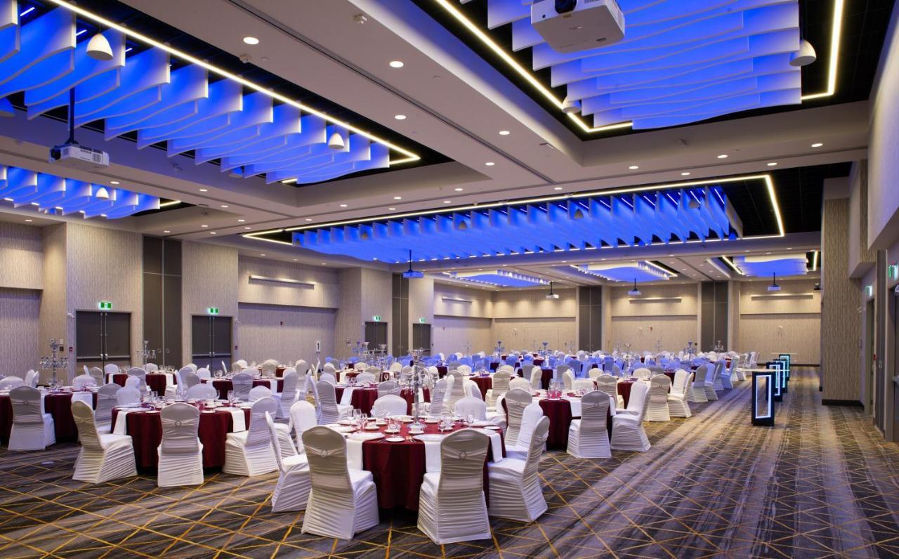 Holiday Inn Edmonton South - Evario Events By Ihg Buitenkant foto