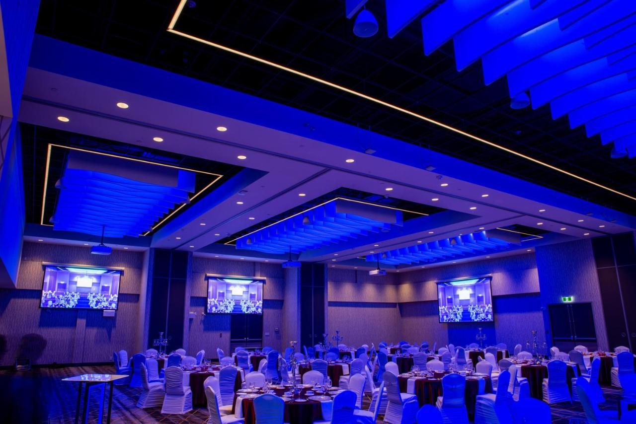 Holiday Inn Edmonton South - Evario Events By Ihg Buitenkant foto